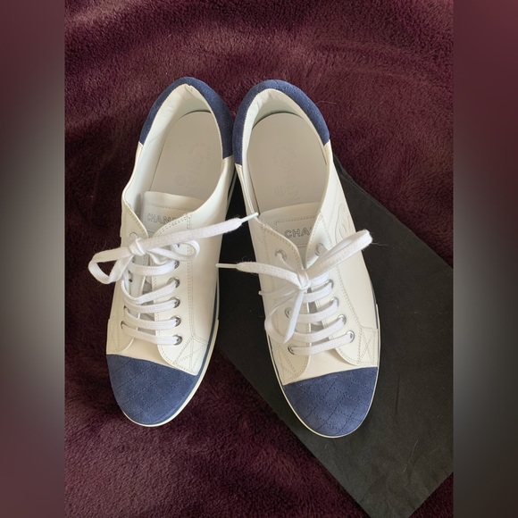 New Chanel Sneakers Shoes Size 41 Approx size 10US White Blue w/dust bag CC Auth - Picture 4 of 6